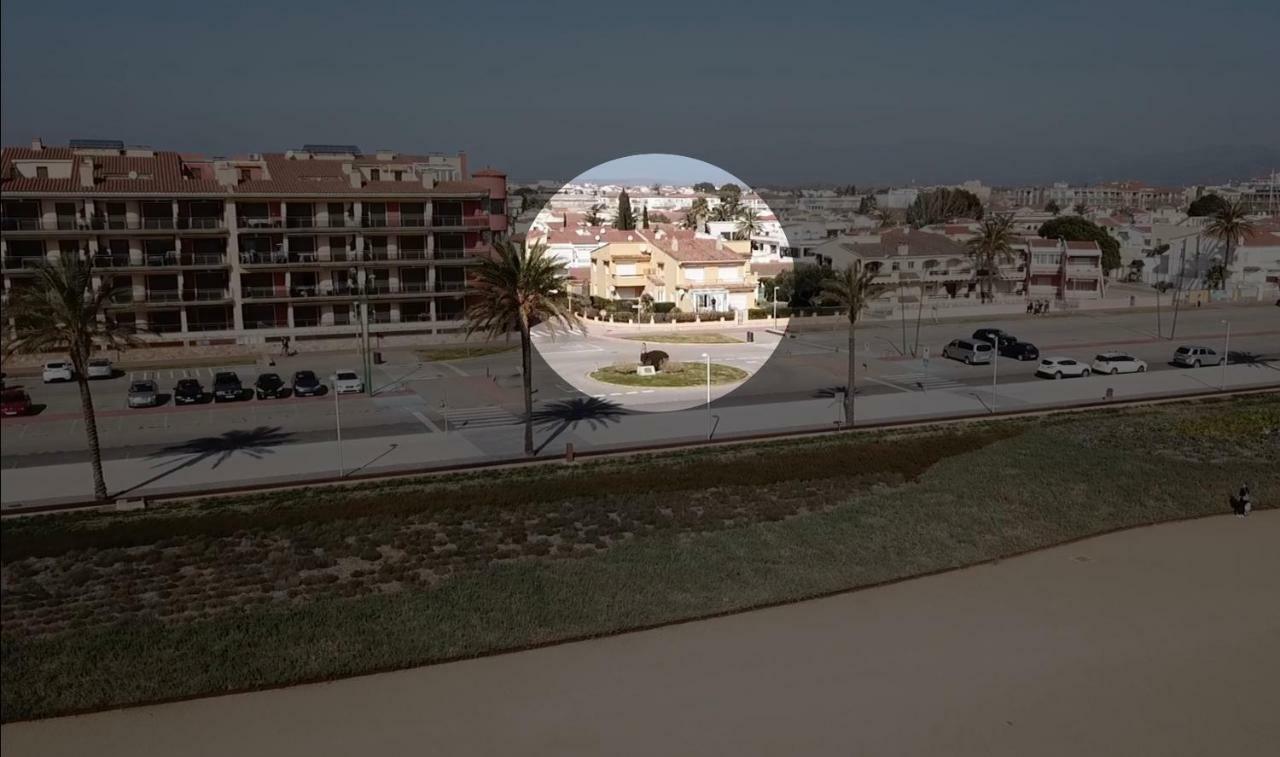 Apartament Amb Jardi A La Platja D'Емпуріабрава Екстер'єр фото