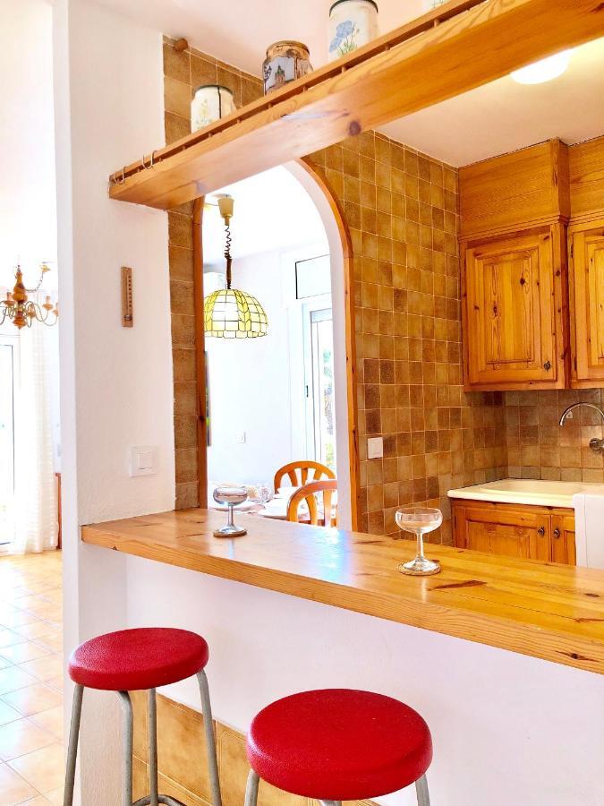 Apartament Amb Jardi A La Platja D'Емпуріабрава Екстер'єр фото