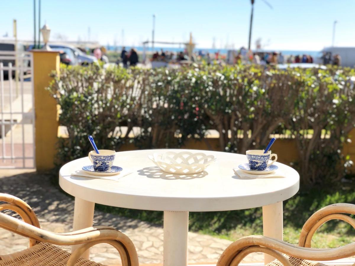 Apartament Amb Jardi A La Platja D'Емпуріабрава Екстер'єр фото